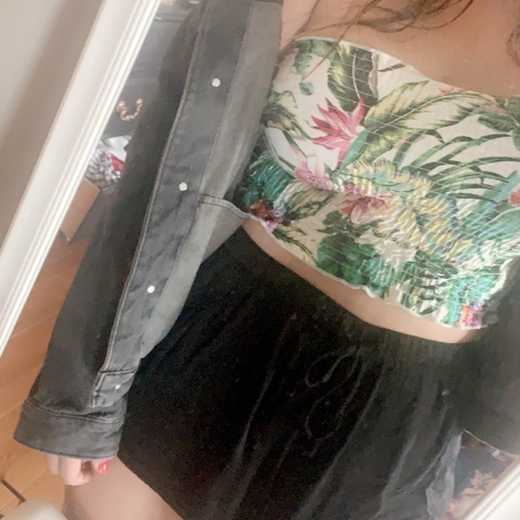 Meet your Posher, Lisa - Picture 1 of 1